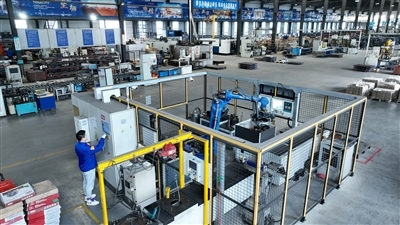 智能驅動，智造未來 黃山汽車零部件企業(yè)生產忙，機器人研發(fā)引領產業(yè)升級
